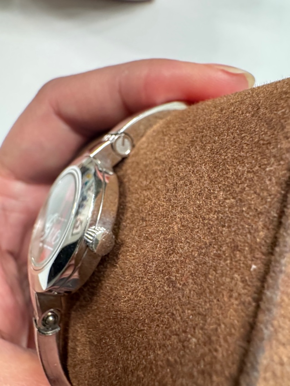 Authentic Gucci Silver Bangle Watch with Green and Red Stripe Dial - Picture 11 of 14